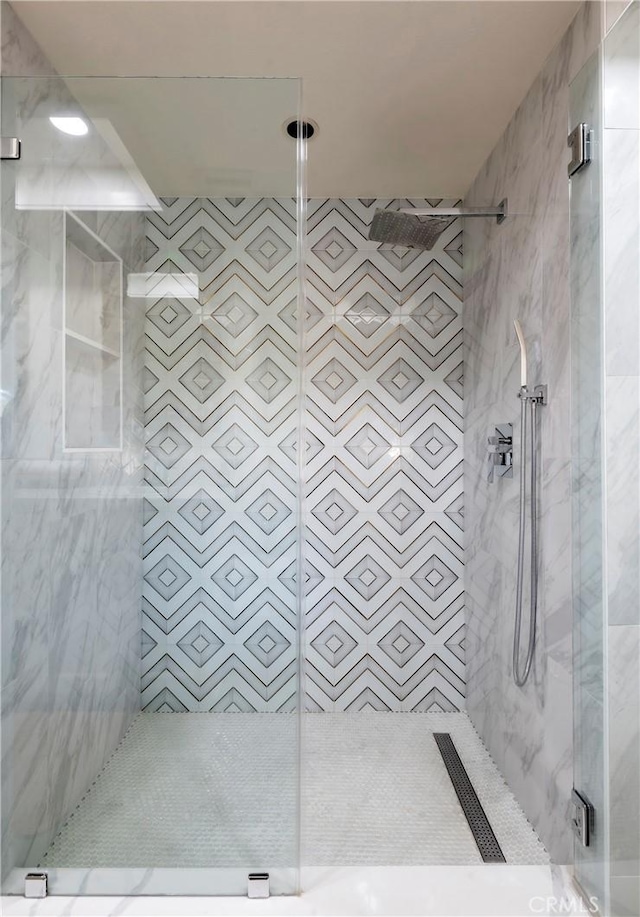 58916 Carmelita Cir, Yucca Valley, CA 92284 - full bath featuring a shower stall