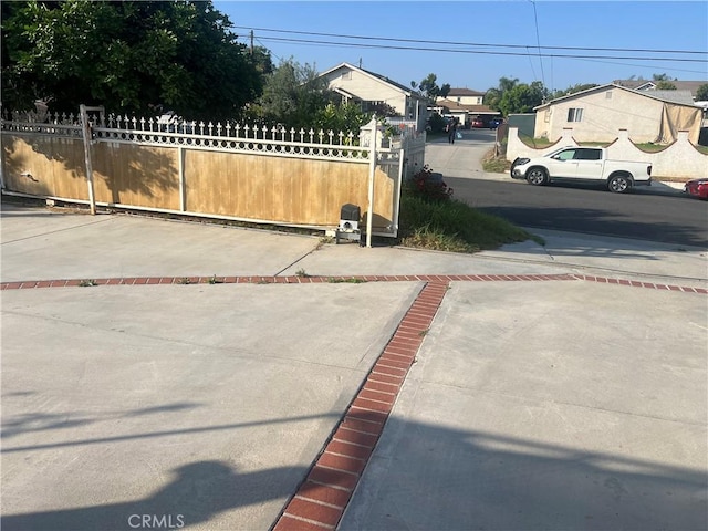 12536 Fineview St, El Monte, CA 91732 - view of yard featuring a residential view