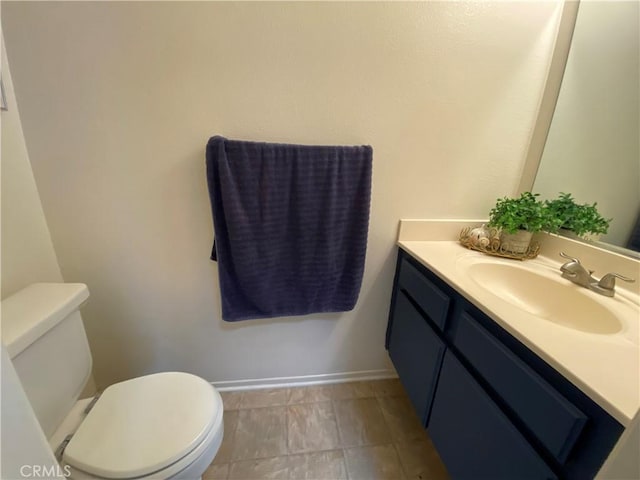 43321 Cottage Ln, Lancaster, CA 93536 - half bath featuring vanity and toilet