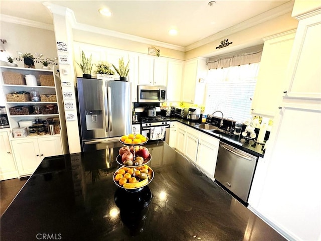 9173 Burnet Ave, North Hills, CA 91343 - photo 7