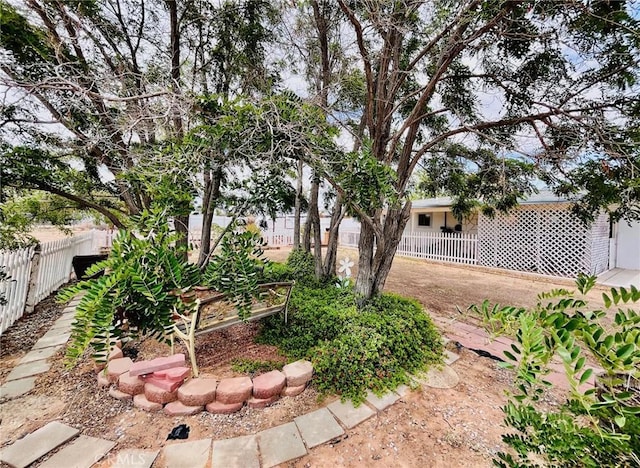 21161 Rancherias Rd, Apple Valley, CA 92307 - view of yard featuring a vegetable garden