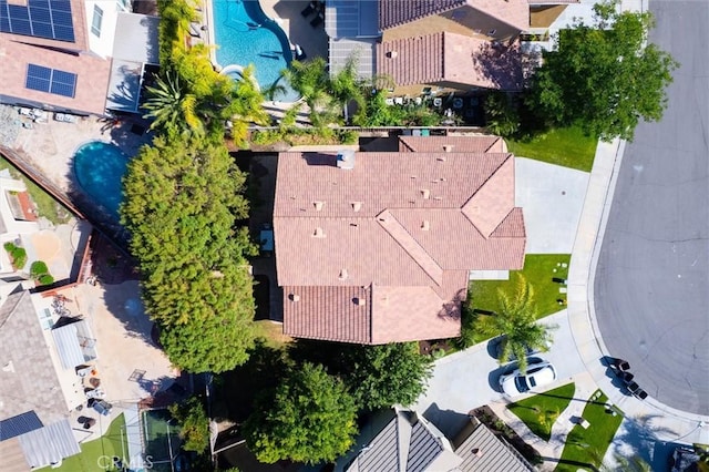 44035 Cindy Cir, Temecula, CA 92592 - bird's eye view of a pool area
