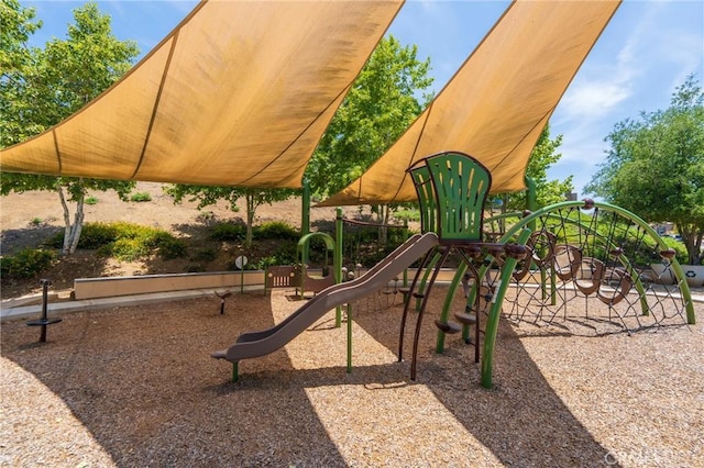 11986 Sagecrest Ct, Corona, CA 92883 - view of communal playground