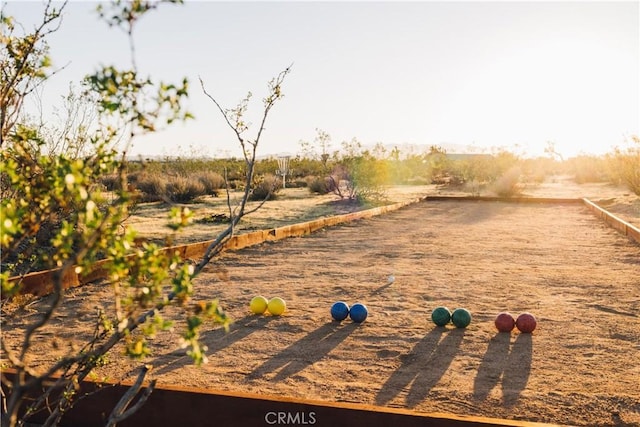 2600 Sunny Vista Rd, Joshua Tree, CA 92252 - view of yard featuring a view of rural / pastoral area and a bocce ball area