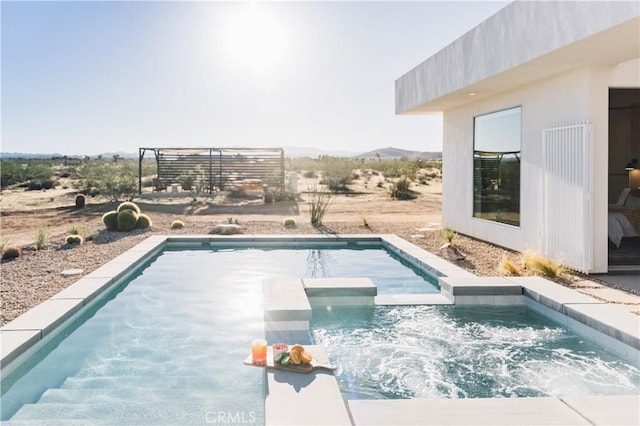 2600 Sunny Vista Rd, Joshua Tree, CA 92252 - view of pool with a pool with connected hot tub and a mountain view