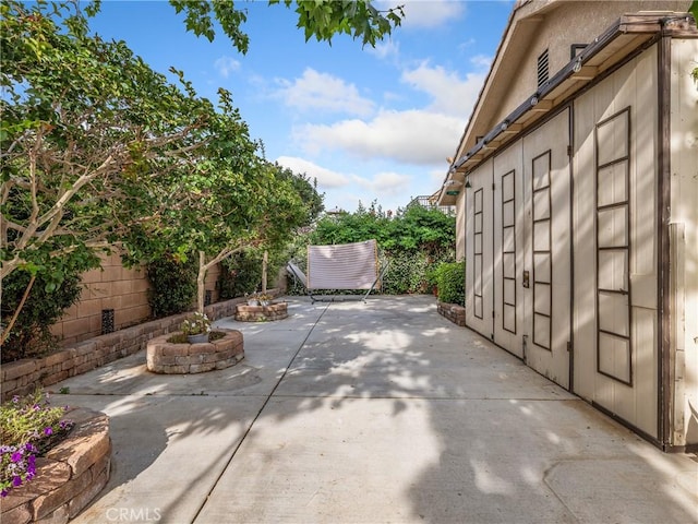 13290DR Country Club Dr, Victorville, CA 92395 - view of patio