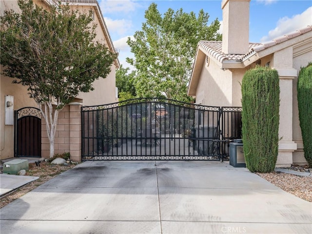 13290DR Country Club Dr, Victorville, CA 92395 - view of gate