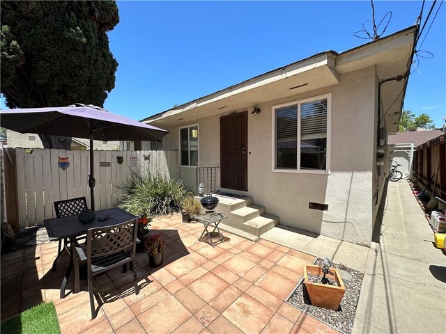 4531 E 10th St, Long Beach, CA 90804 - view of patio with outdoor dining space