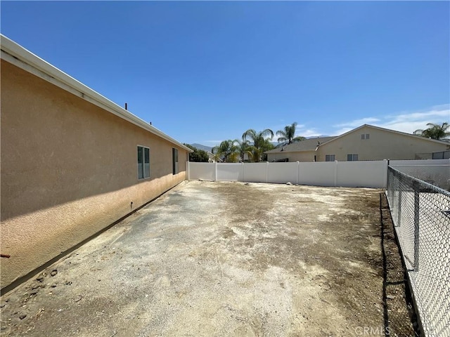 24967 Volga St, Hemet, CA 92544 - view of yard