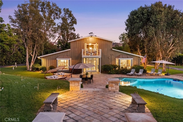 10 Strawberry Ln, San Juan Capistrano, CA 92675 - swimming pool with a patio and a lawn