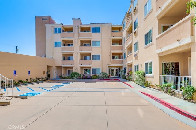 3120 Sepulveda Blvd Unit 312, Torrance, CA 90505 - view of pool