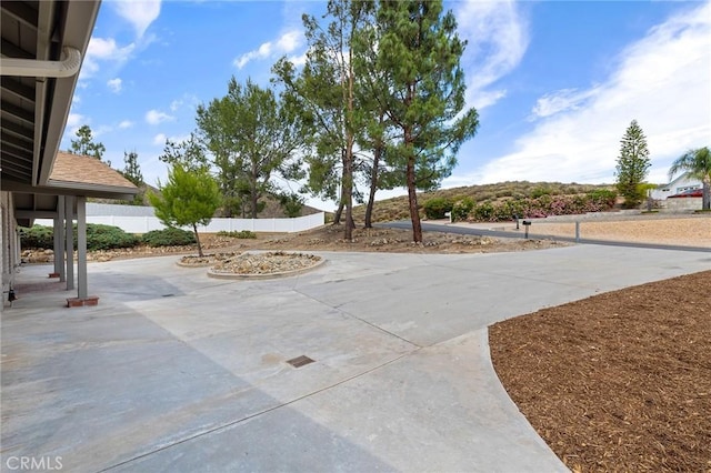27130 Blue Hill Dr, Menifee, CA 92586 - view of patio / terrace
