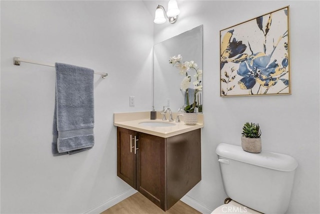 719 Huron Pl, Claremont, CA 91711 - bathroom with vanity and toilet
