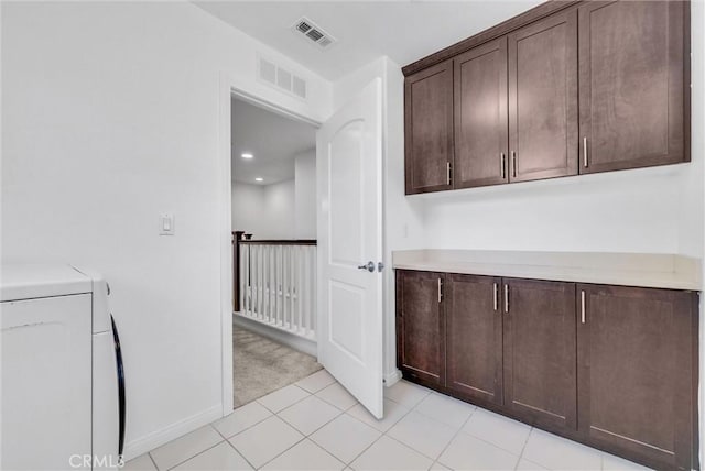 719 Huron Pl, Claremont, CA 91711 - bar area with recessed lighting, washer and clothes dryer, and light carpet