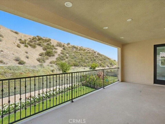18814 Annmae Pl, Saugus, CA 91350 - view of balcony
