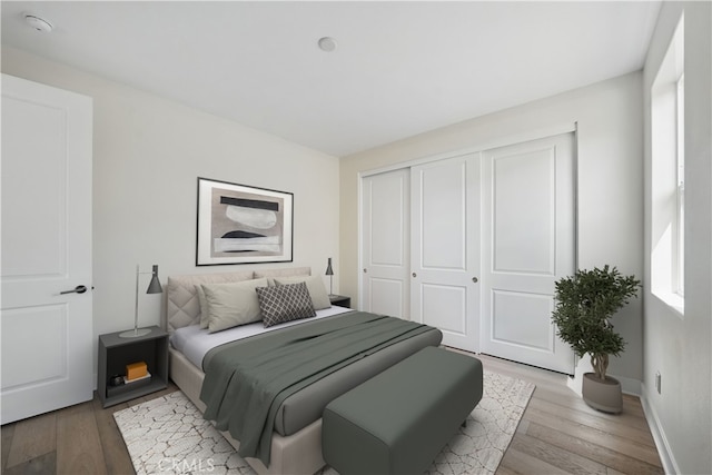 18814 Annmae Pl, Saugus, CA 91350 - bedroom featuring light wood-style flooring and a closet