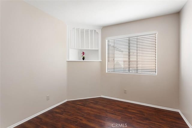 28015 Tupelo Ridge Dr, Valencia, CA 91354 - unfurnished room with wood finished floors and baseboards