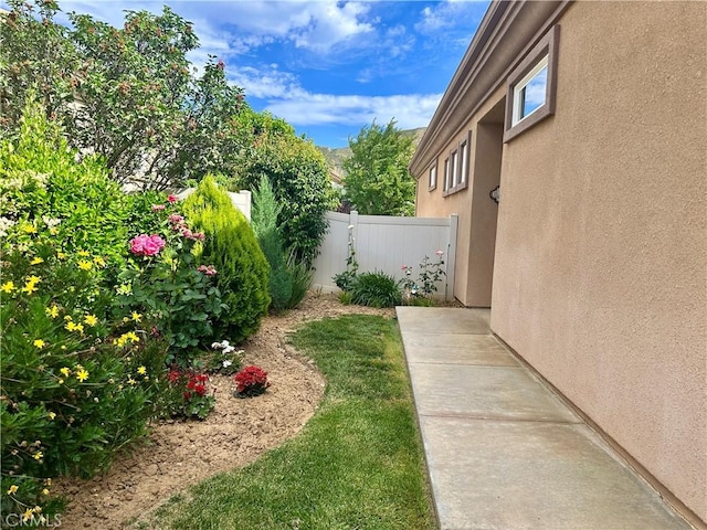 5836 Indian Canyon Dr, Banning, CA 92220 - view of yard