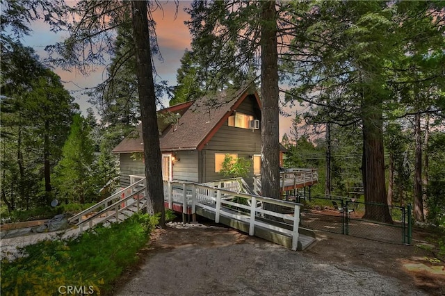 535 Pioneer Rd, Lake Arrowhead, CA 92352 - view of front of property featuring a gate