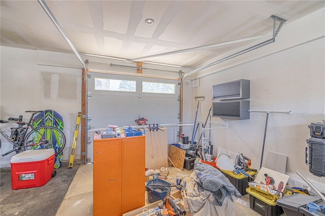 41438 Almond Ave, Palmdale, CA 93551 - view of garage
