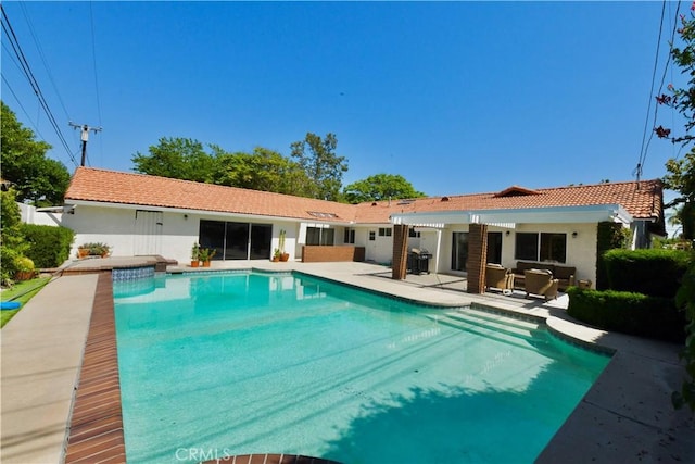 2821 Tucker Ln, Rossmoor, CA 90720 - outdoor pool featuring a patio, a pergola, and an outdoor living space