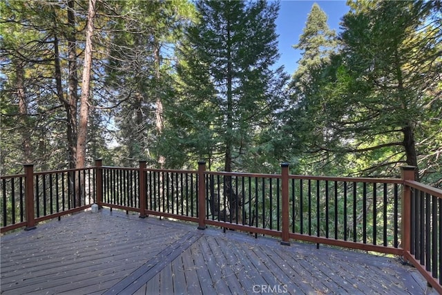 24091 Lakeview Dr, Crestline, CA 92325 - view of wooden terrace