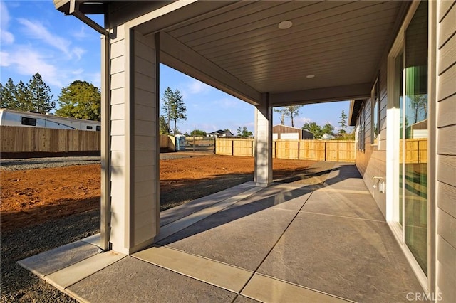 5539 Erin Way, Paradise, CA 95969 - fenced backyard with a patio area