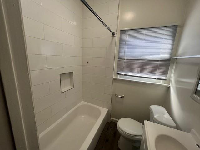 3320 E 8th St, Long Beach, CA 90804 - full bath featuring toilet, shower / tub combination, and vanity