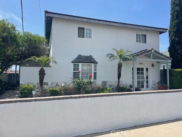 927 W 6th St, San Pedro, CA 90731 - view of side of property with stucco siding
