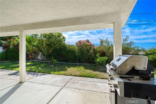 9552 Palm Dr, Desert Hot Springs, CA 92240 - view of patio / terrace featuring area for grilling