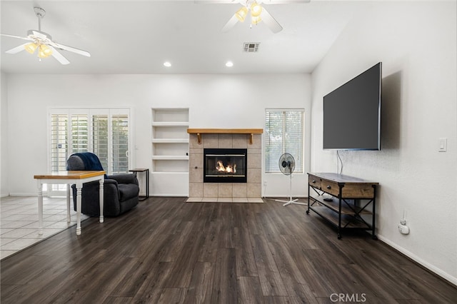 9552 Palm Dr, Desert Hot Springs, CA 92240 - living area featuring ceiling fan, wood finished floors, baseboards, a fireplace, and recessed lighting