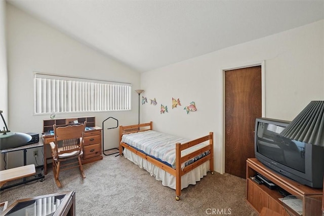 537 3rd St, Manhattan Beach, CA 90266 - bedroom with carpet floors, vaulted ceiling, and a desk
