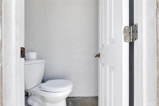 3879 Big Dalton Ave, Baldwin Park, CA 91706 - bathroom with toilet and a textured wall