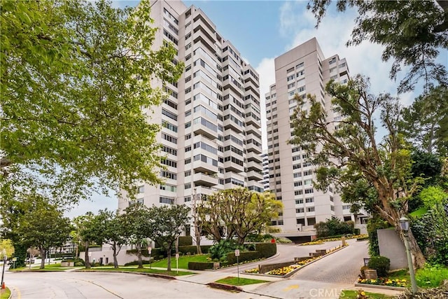 875 Comstock Ave Unit 4D, Los Angeles, CA 90024 - view of apartment building / complex