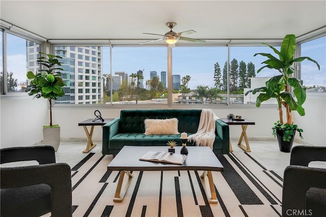 875 Comstock Ave Unit 4D, Los Angeles, CA 90024 - view of sunroom / solarium