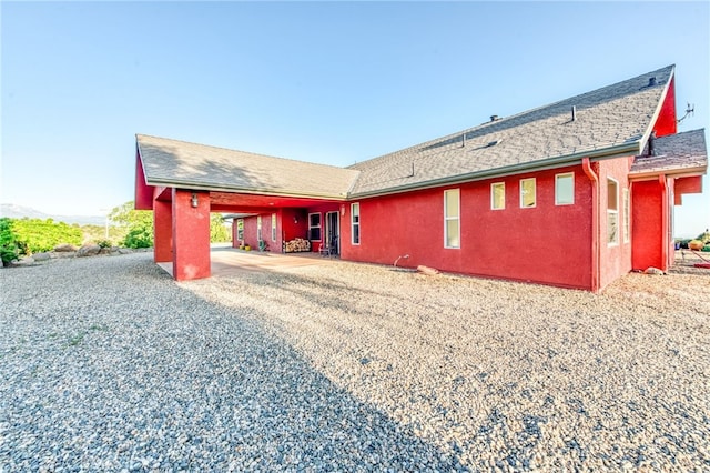 50806 Bramble Ln, Squaw Valley, CA 93675 - view of side of home featuring gravel driveway