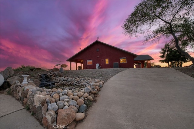 50806 Bramble Ln, Squaw Valley, CA 93675 - view of side of property featuring driveway