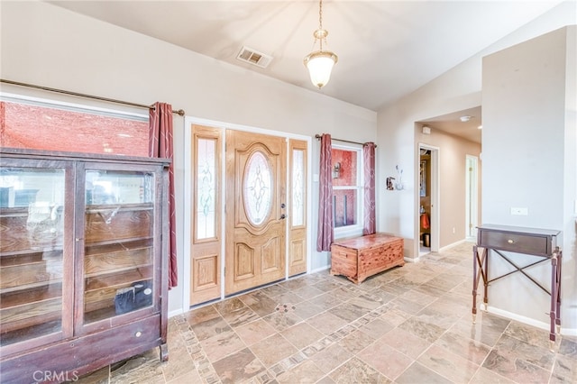 50806 Bramble Ln, Squaw Valley, CA 93675 - foyer featuring vaulted ceiling and baseboards