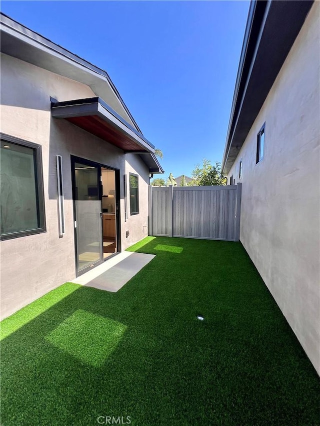 6829 Yolanda Ave, Reseda, CA 91335 - view of yard