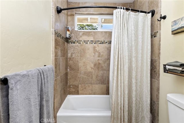 40125 Scanlon Rd, Temecula, CA 92592 - full bathroom featuring shower / tub combo and toilet