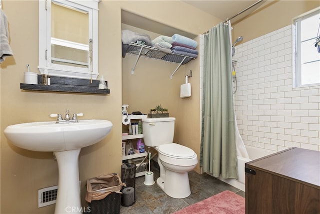 40125 Scanlon Rd, Temecula, CA 92592 - bathroom with toilet and a shower with shower curtain