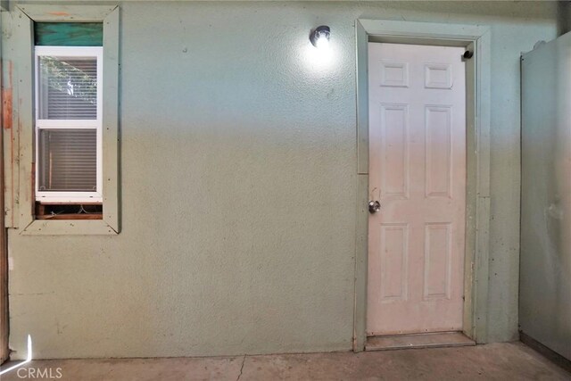 2306 S Encina St, Visalia, CA 93277 - view of hall