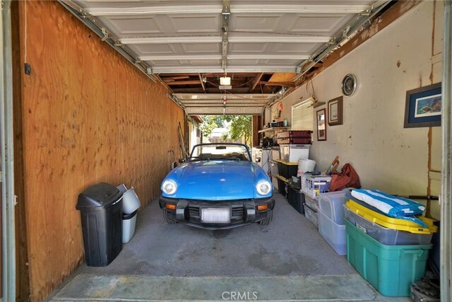 2306 S Encina St, Visalia, CA 93277 - garage featuring a garage door opener