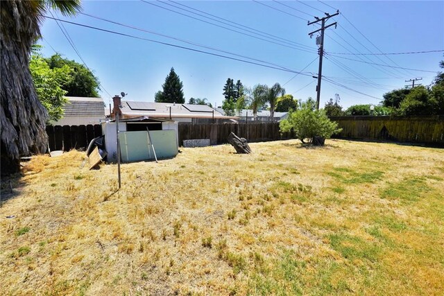 2306 S Encina St, Visalia, CA 93277 - view of yard