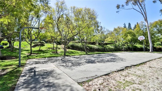 23331 Caminito Basilio Unit 348, Laguna Hills, CA 92653 - view of basketball court with community basketball court and view of scattered trees