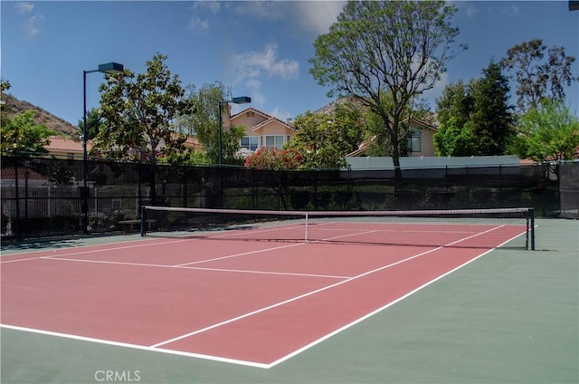 28948 Marilyn Dr, Canyon Country, CA 91387 - view of tennis court featuring community basketball court