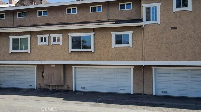 949 W Imperial Blvd Unit 14C, La Habra, CA 90631 - back of property with stucco siding