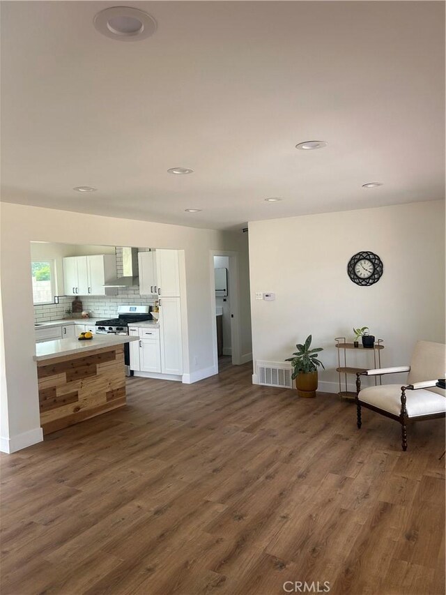 33140 Buena Vista St, Lake Elsinore, CA 92530 - photo 5