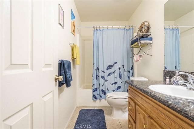 14752 Grafton Ln, Helendale, CA 92342 - full bathroom featuring vanity, toilet, tile patterned floors, and shower / bath combo with shower curtain