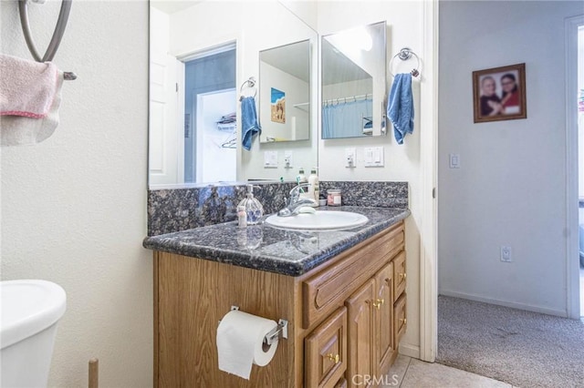 14752 Grafton Ln, Helendale, CA 92342 - bathroom featuring vanity and toilet
